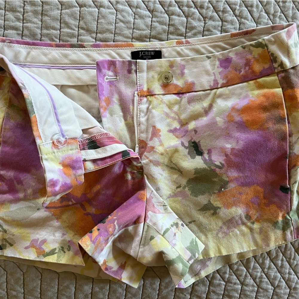 Size 2 colorful flower shorts by J Crew stretchy - Picture 3 of 6